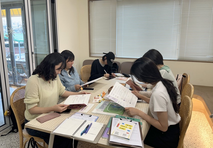 1b5baf1b541843a44a2dd43f731e842d_1767056