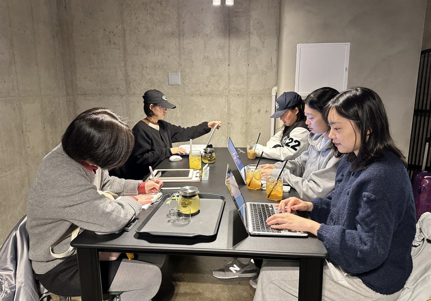 1b5baf1b541843a44a2dd43f731e842d_1767056