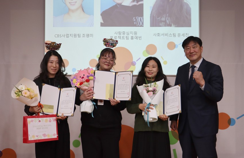 1b5baf1b541843a44a2dd43f731e842d_1767075