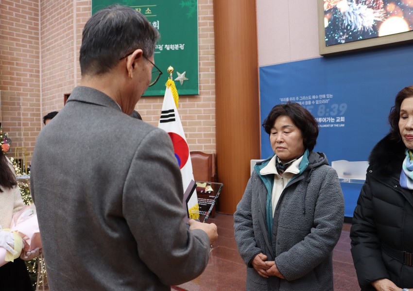 3418e0da8a4e02a67fb78ec6c022888e_1765852