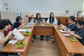 손끝으로 초록을 담다, 꽃피…